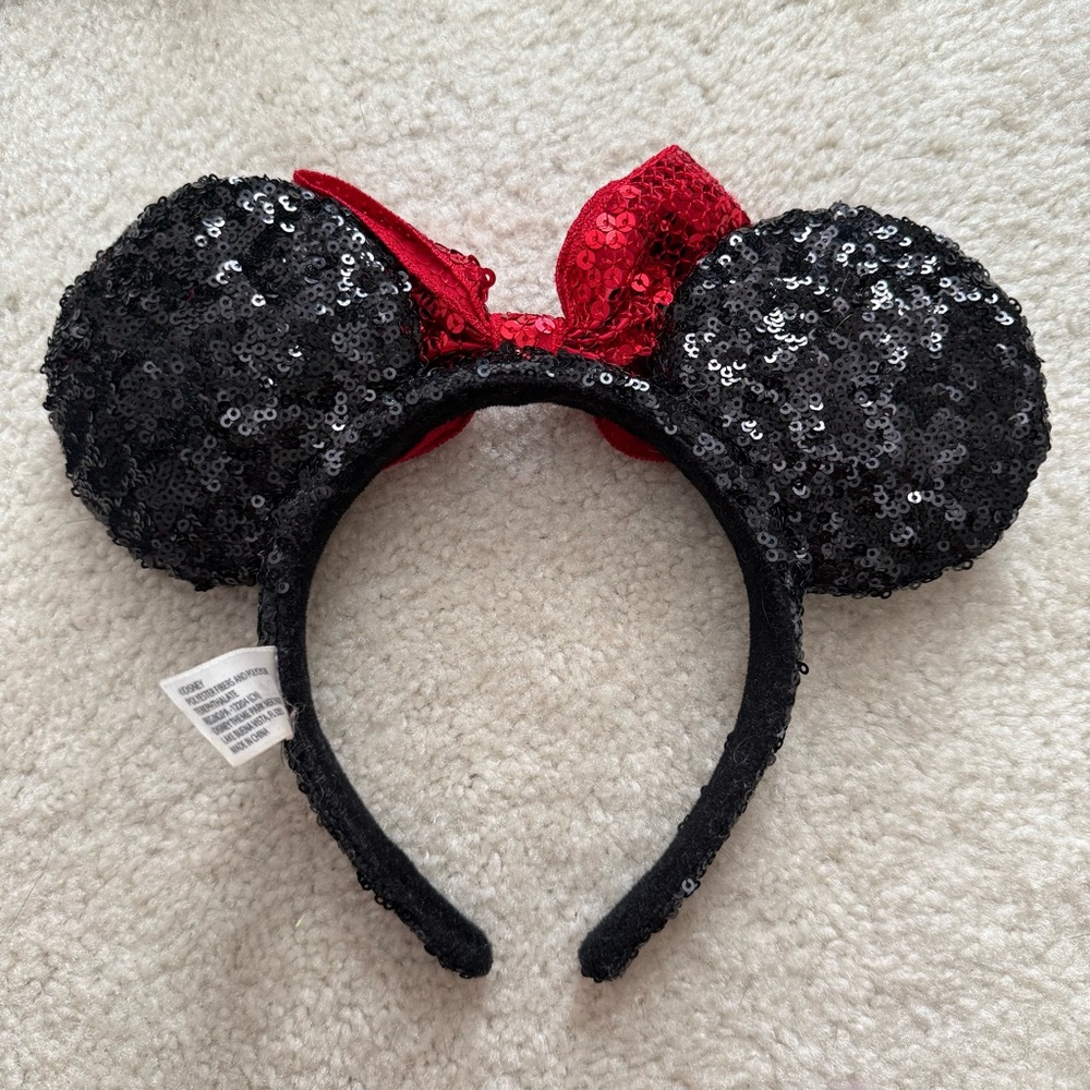 Disney Sequin Minnie Mouse Ears with Red Bow - Picture 2 of 4